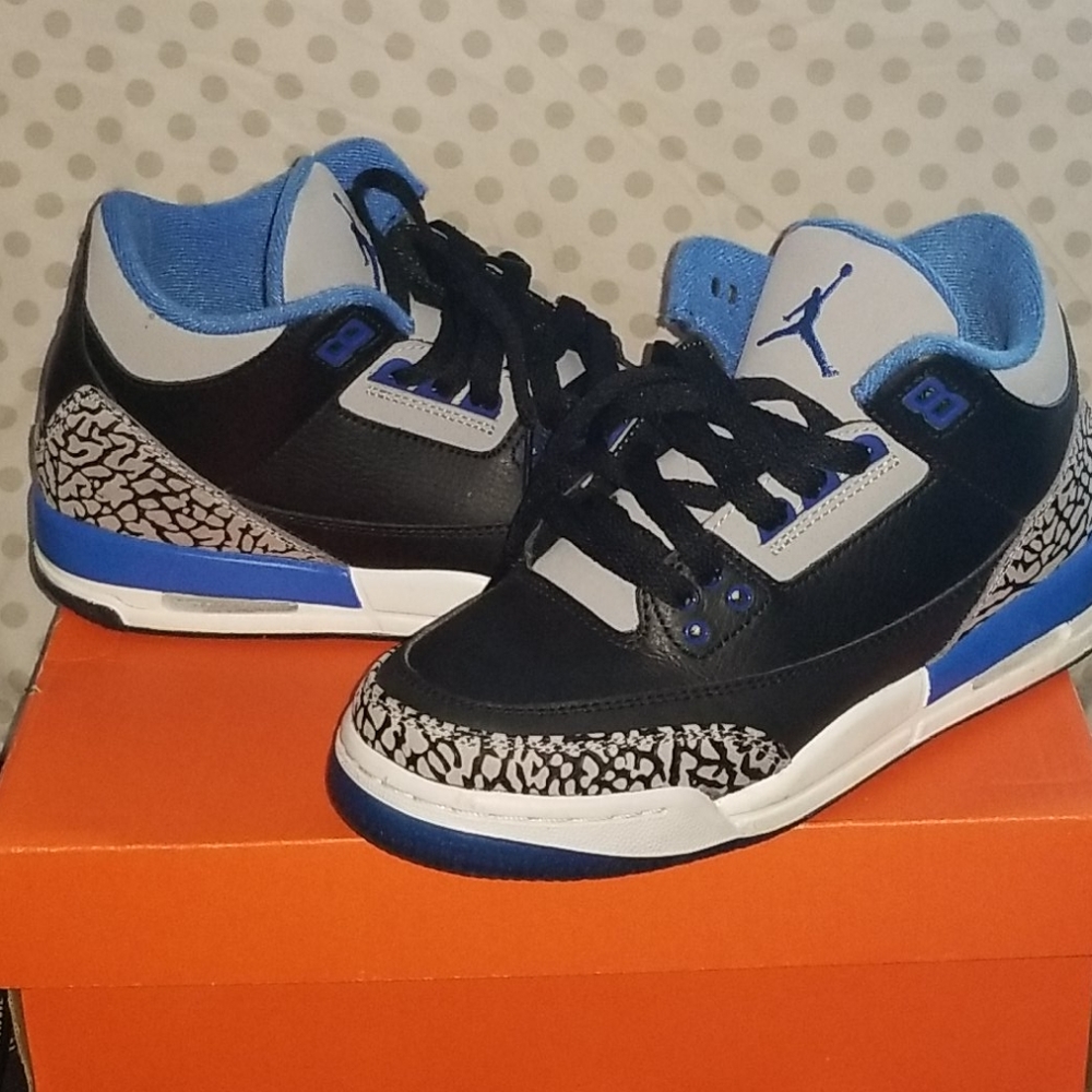 Authentic 100% Jordan's 3's rare